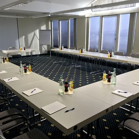 Hotel Karaman Group 3*