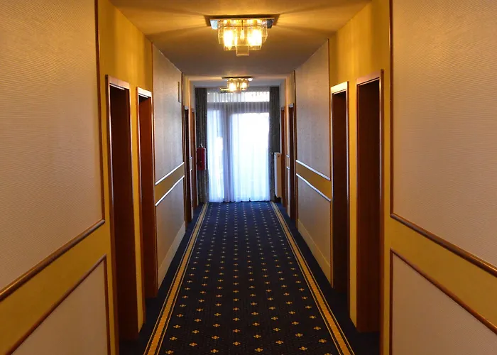 Отель Karaman Group Бад-Нендорф