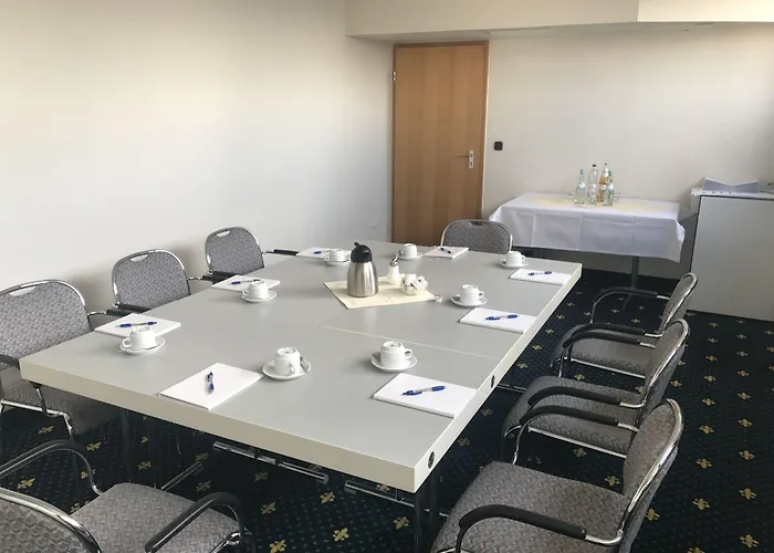 Karaman Group Отель Бад-Нендорф