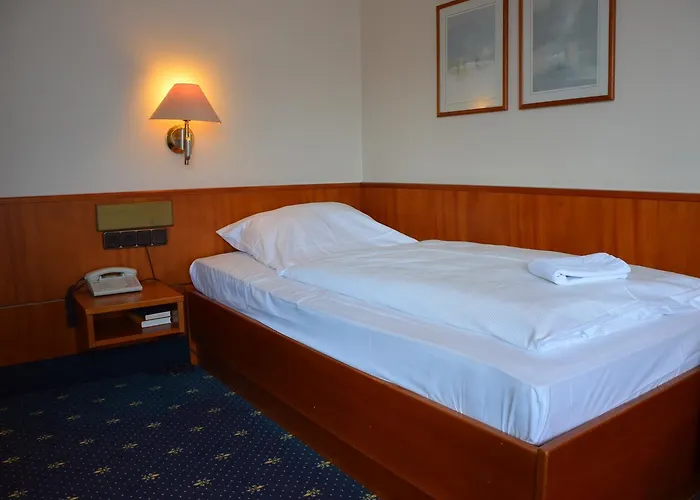 Karaman Group Отель Бад-Нендорф