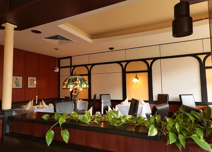 Отель Karaman Group Бад-Нендорф